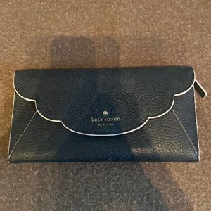 Kate spade clutch wallet